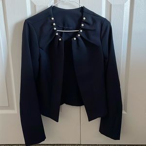 Dark blue blazer perfect for job interviews